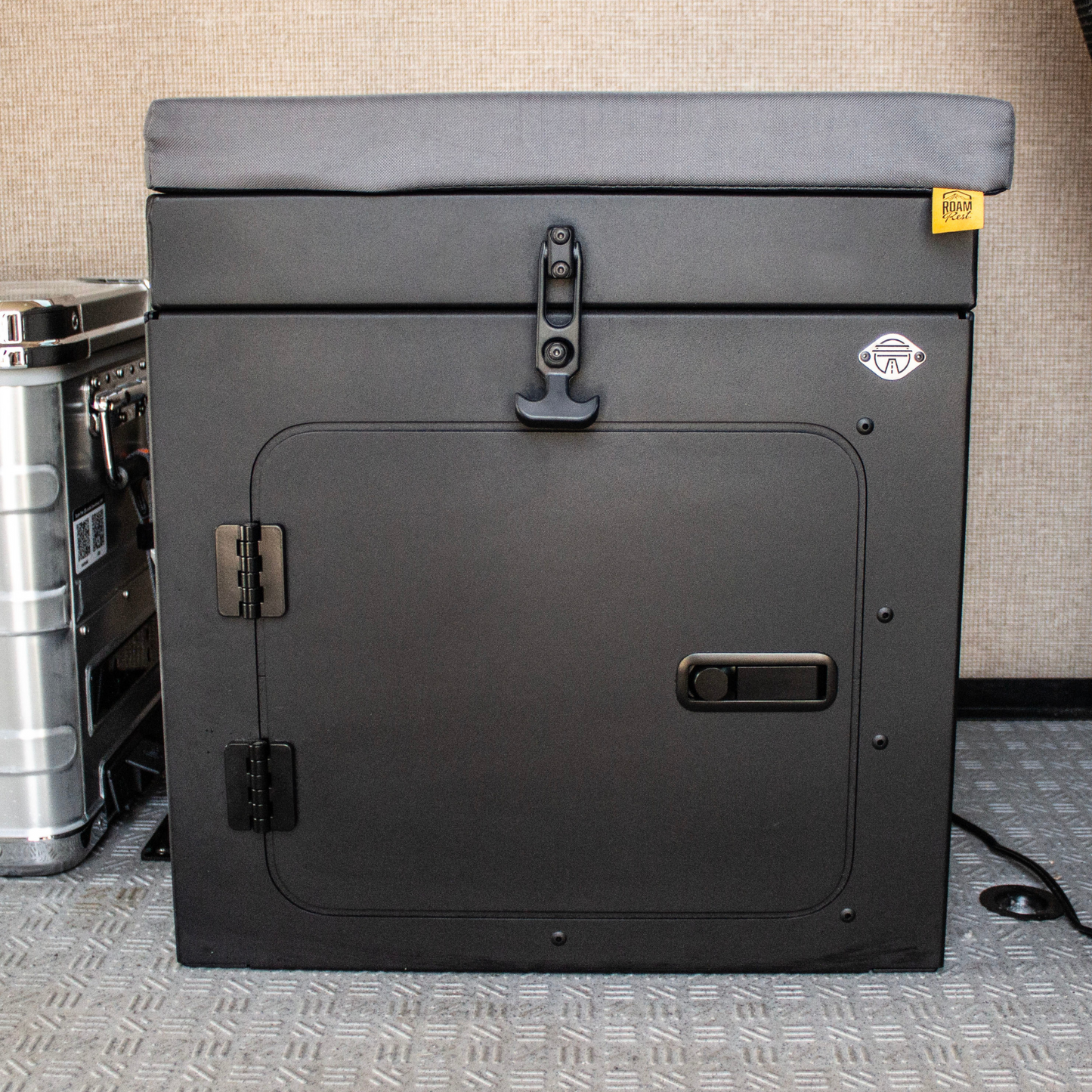 TOILET BOX