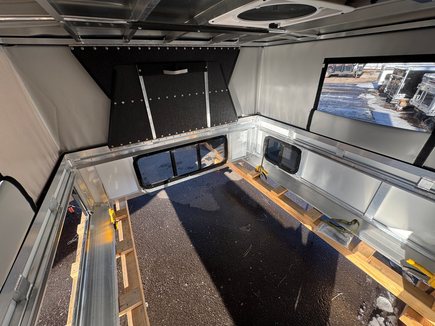 Toyota Tundra 6.5' Bed (2014-2023) - CHUBBY BIVY (NEW) - $13,015.00